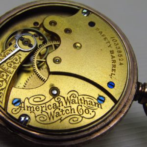 AMERICAN WALTHAM WATCH CO. Reloj de Bolsillo-colgar, lepine y remontoir. USA, ca. 1900.