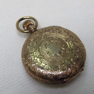 AMERICAN WALTHAM WATCH CO. Reloj de Bolsillo-colgar, lepine y remontoir. USA, ca. 1900.