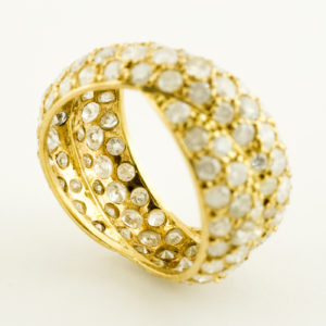 Anillo de Oro de 18k. con 116 Diamantes Naturales Talla Brillante de 3,72 ct. total (K-L/I3). Certificado IGE