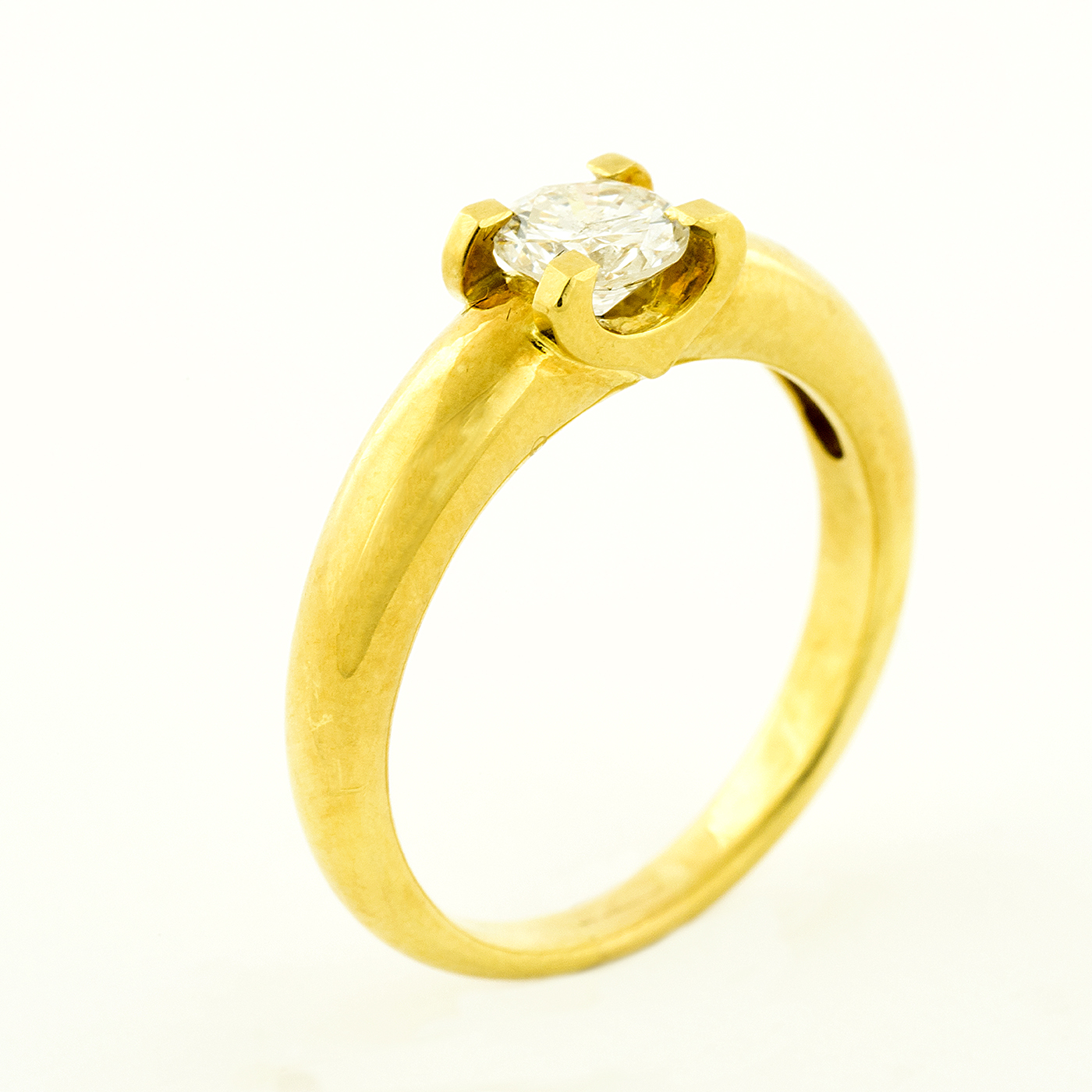 Anillo Solitario en Oro de 18k con Diamante Natural Talla Brillante de 0,55 ct. (I-J/SI2).