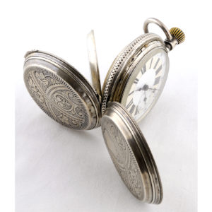 BASSY GENEVE. Reloj de bolsillo para caballero, saboneta y remontoir. Ca. 1880