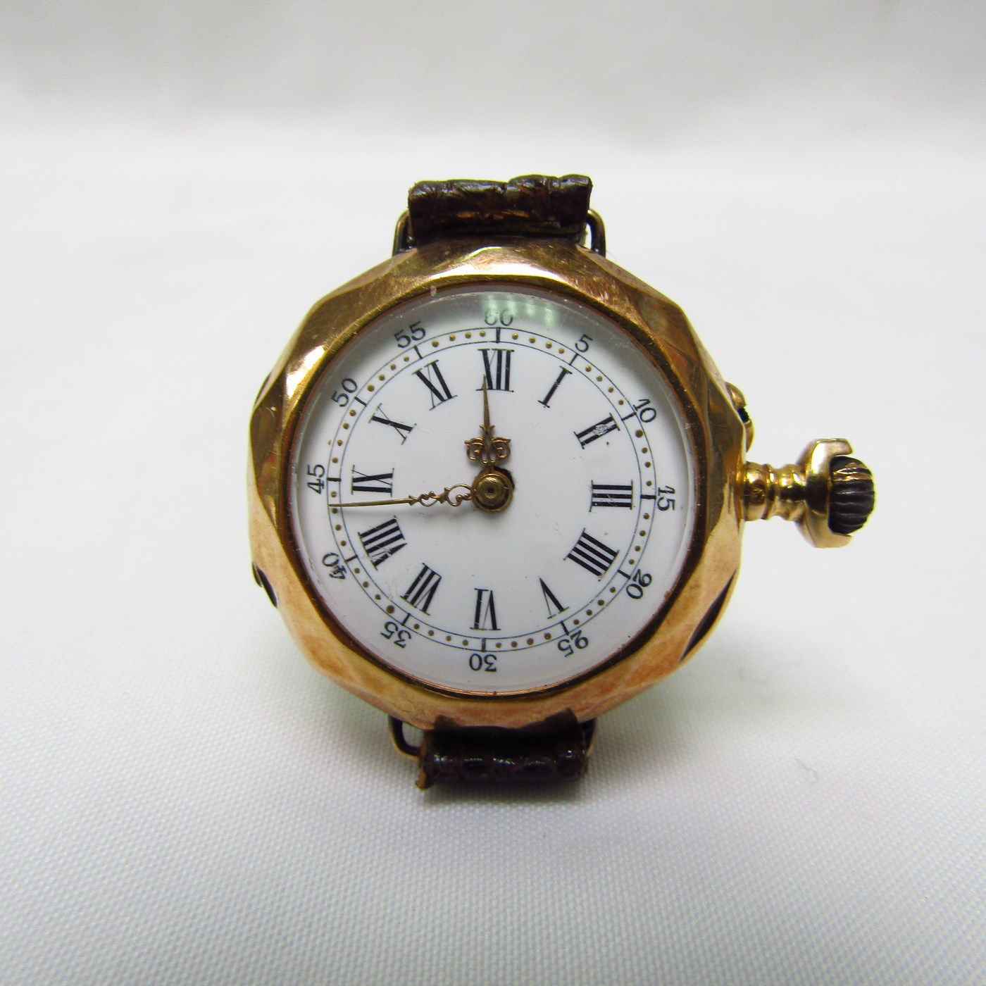 BESANÇOR BISONTINE (Francia). Reloj de colgar-pulsera, lepine y remontoir. Ca. 1900