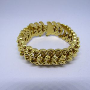 Brazalete Ancho en Oro "Años 60". 18k. 74,20 gr.