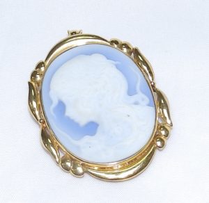 Broche Camafeo para señora con alfiler y colgante. 14k.