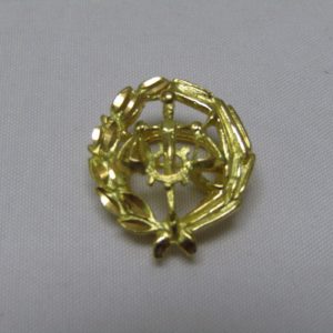 Broche de Solapa en Oro 18k, con Escudo Graduados Sociales. 2,80 gr.