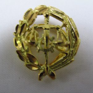 Broche de Solapa en Oro 18k, con Escudo Graduados Sociales. 2,80 gr.