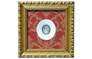 CAYI. Miniatura pintada sobre disco oval de marfil. Siglo XIX.