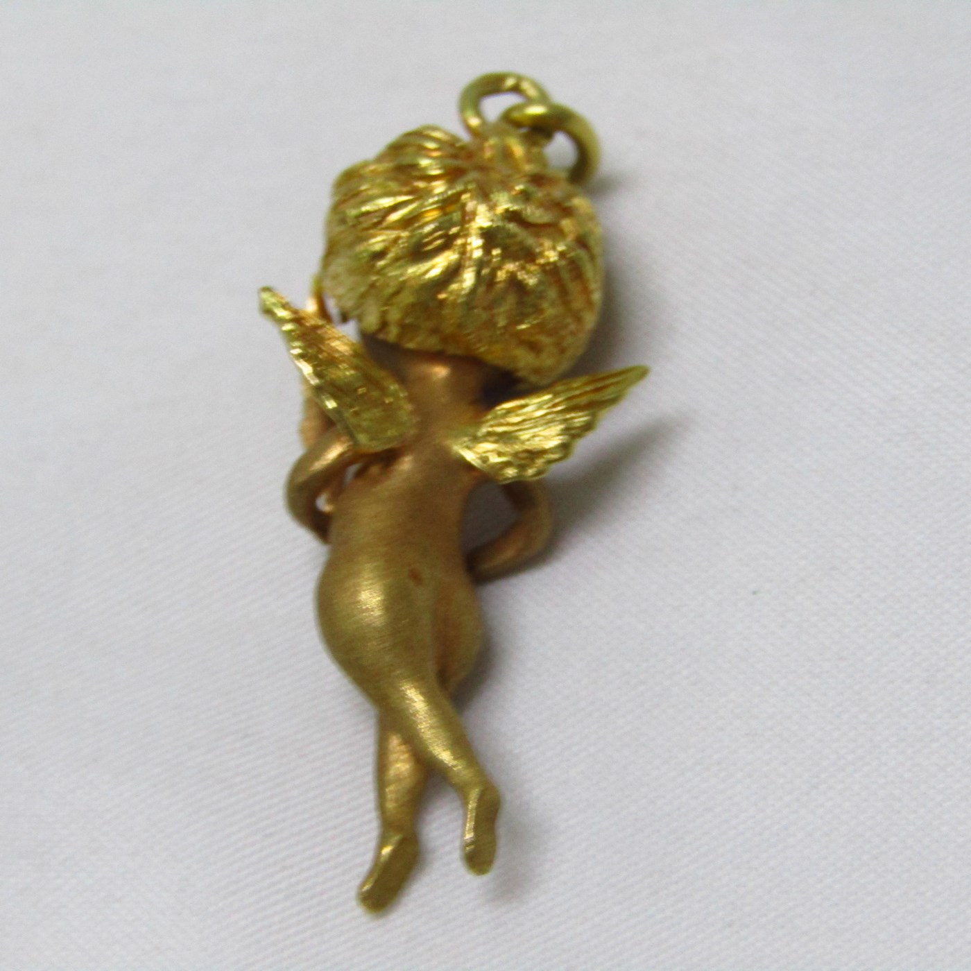 Colgante en Oro Bicolor de 18k. Representa signo del Zodiaco, Virgo. Colgante en Oro Bicolor de 18k. Representa signo del Zodiaco, Virgo.