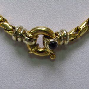 Collar de Oro Bicolor de 18k. con eslabones articulados y cierre reasón Marinero.