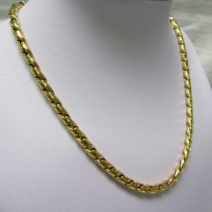 Collar de Oro Bicolor de 18k. con eslabones articulados y cierre reasón Marinero.