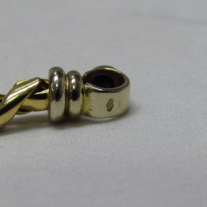 Collar de Oro Bicolor de 18k. con eslabones articulados y cierre reasón Marinero.