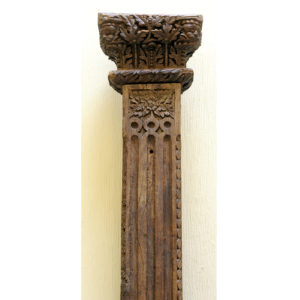 COLUMNAS DE MADERA CON CAPITEL