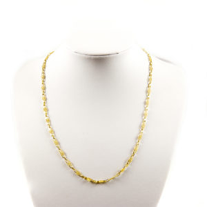 Conjunto de collar y pulsera en oro de 18k. Con eslabones calados.