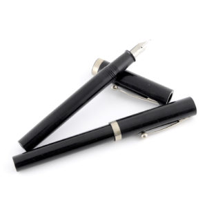 Conjunto de dos plumas estilográficas SHEAFFER