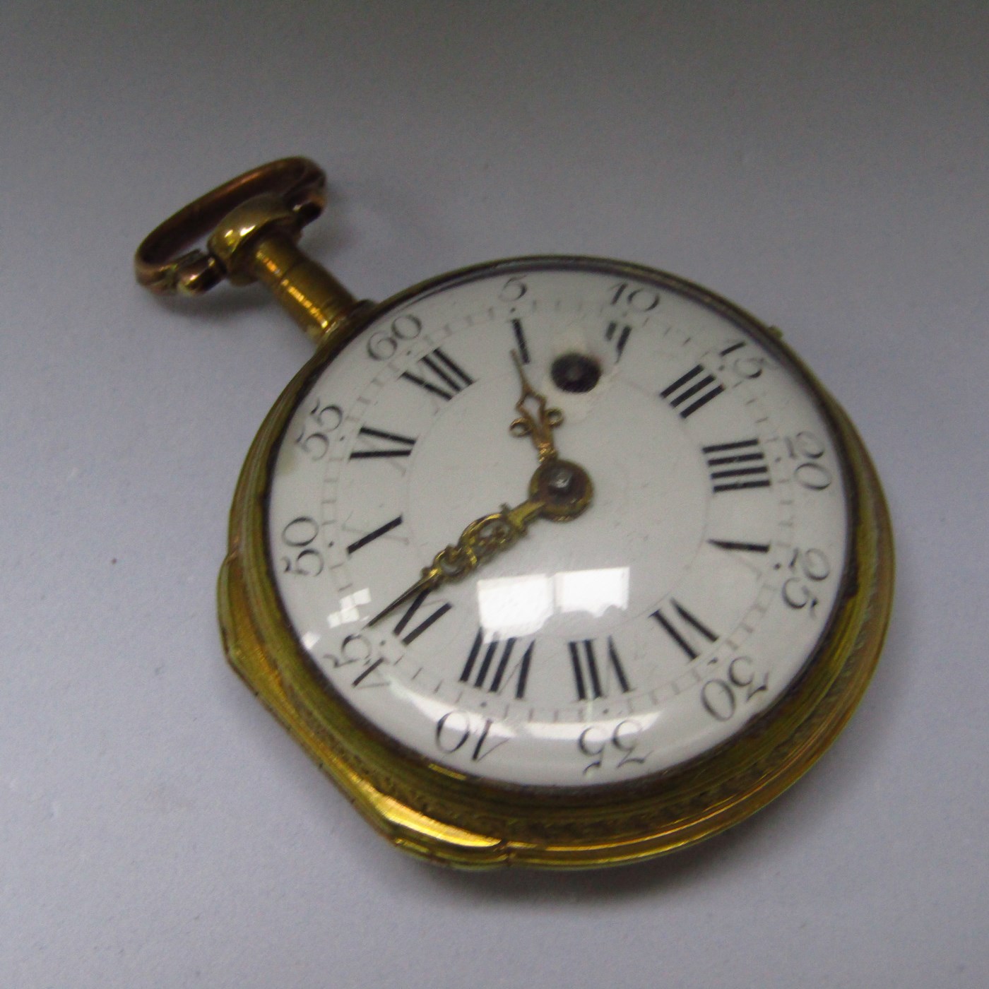 Conjunto formado por Chatelaine y reloj de bolsillo. Zarina Catalina II de Rusia. Ca. 1780. Conjunto formado por Chatelaine y reloj de bolsillo. Zarina Catalina II de Rusia. Ca. 1780.