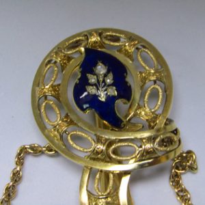 Conjunto formado por Chatelaine y reloj de bolsillo. Zarina Catalina II de Rusia. Ca. 1780.
