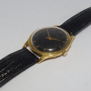 CORTÉBERT. Reloj de pulsera para caballero. Ca. 1970