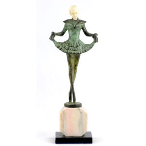CRISOELEFANTINA EN BRONCE PAVONADO Y MARFIL