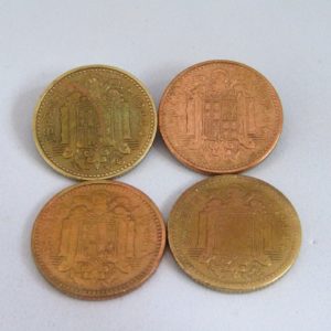Cuatro monedas de una peseta.COBRE. Año 1944. FRANCO. COBRE.MBC.