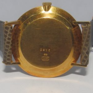 DUCADO SWISS. Reloj de pulsera para caballero. Ca. 1980