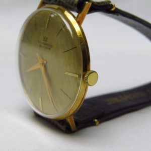 DUCADO SWISS. Reloj de pulsera para caballero. Ca. 1980