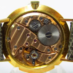 DUCADO SWISS. Reloj de pulsera para caballero. Ca. 1980
