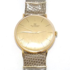 DUCADO SWISS. Reloj de pulsera para caballero. Ca. 1980