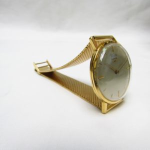 Duward Diplomatic. Reloj pulsera para caballero. Ca. 1970.