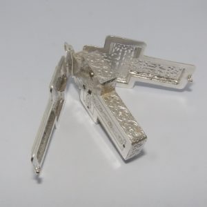 Ernest Humbert. Reloj pectoral en forma de cruz, Plata de Ley, Hecho a mano. Locle, Suiza, ca. 1880.