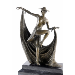 ESCULTURA DE BRONCE DE BAILARINA CON FALDA Y CAPA ART DECÓ.
