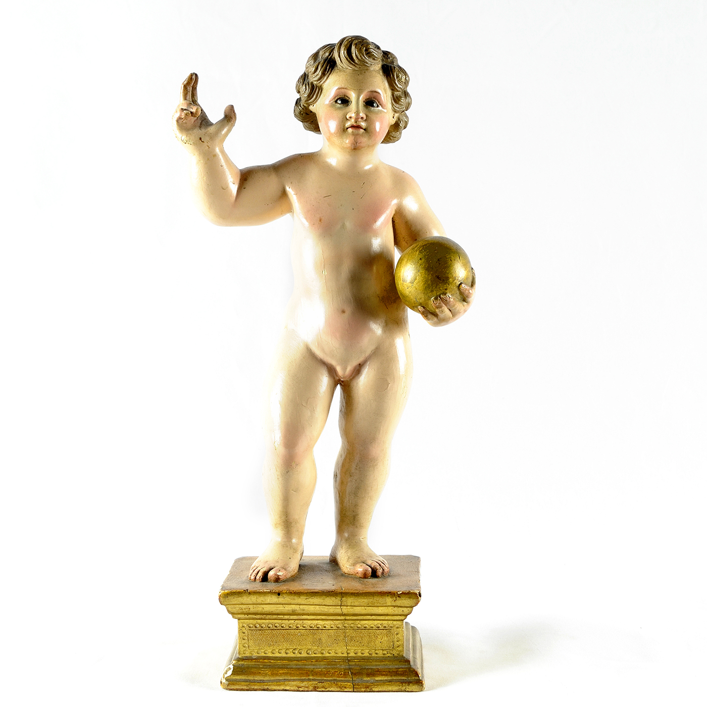 Escultura en Madera Policromada. Niño Jesús con Bola. España, siglo XIX. Escultura en Madera Policromada. Niño Jesús con Bola. España, siglo XIX.