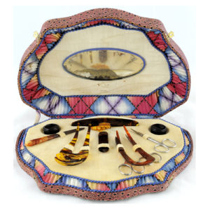 ESTUCHE DE MANICURA ANTIGUO