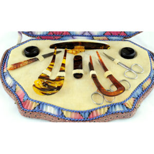 ESTUCHE DE MANICURA ANTIGUO
