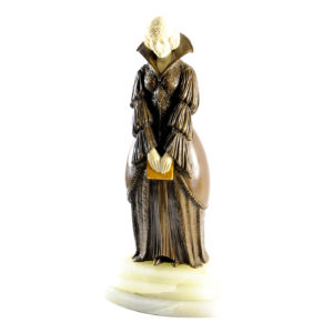 EXQUISITA FIGURA CRISOELEFANTINA.