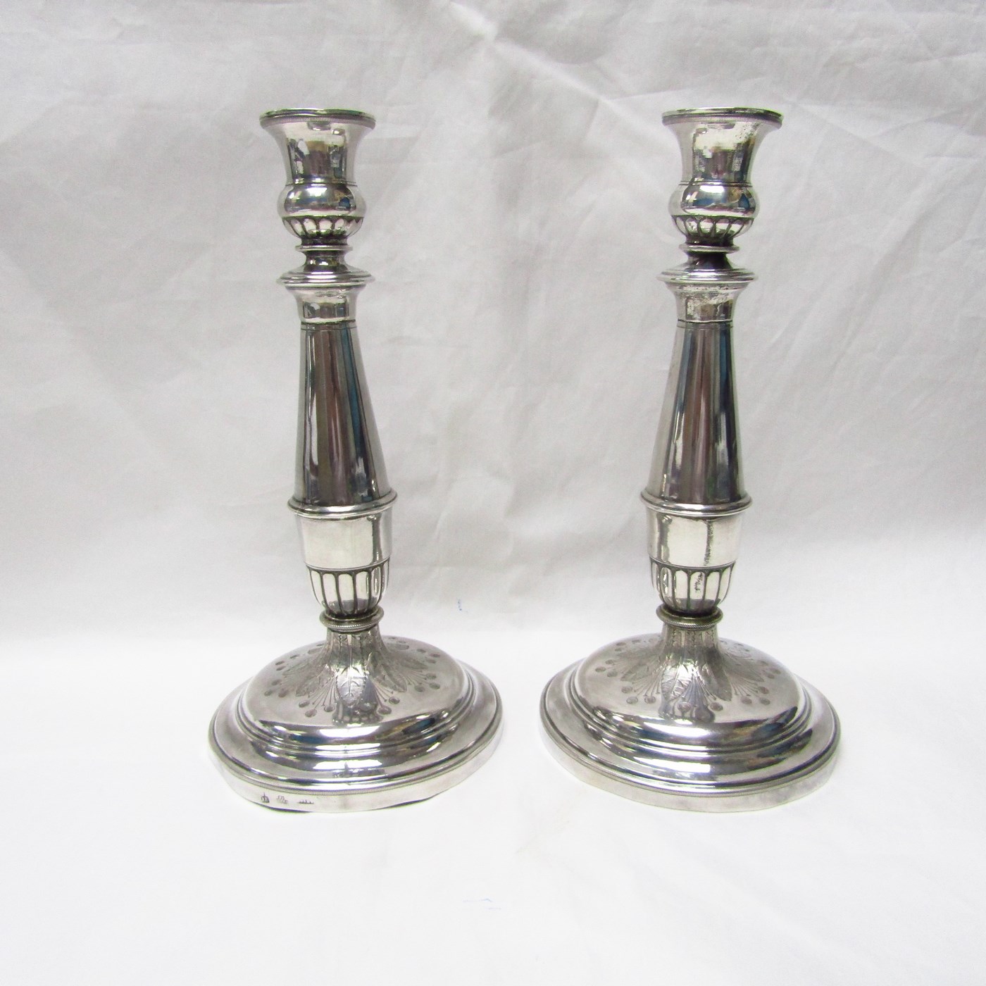 FCO. CARRERAS. Pareja de candeleros en plata. Barcelona, 19th. FCO. CARRERAS. Pareja de candeleros en plata. Barcelona, 19th.