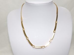 Gargantilla en Oro de 18k. con circonitas.