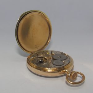INVAR (Maurice Wolf). Reloj Suizo de bolsillo, lepine y remontoir. Ca. 1910