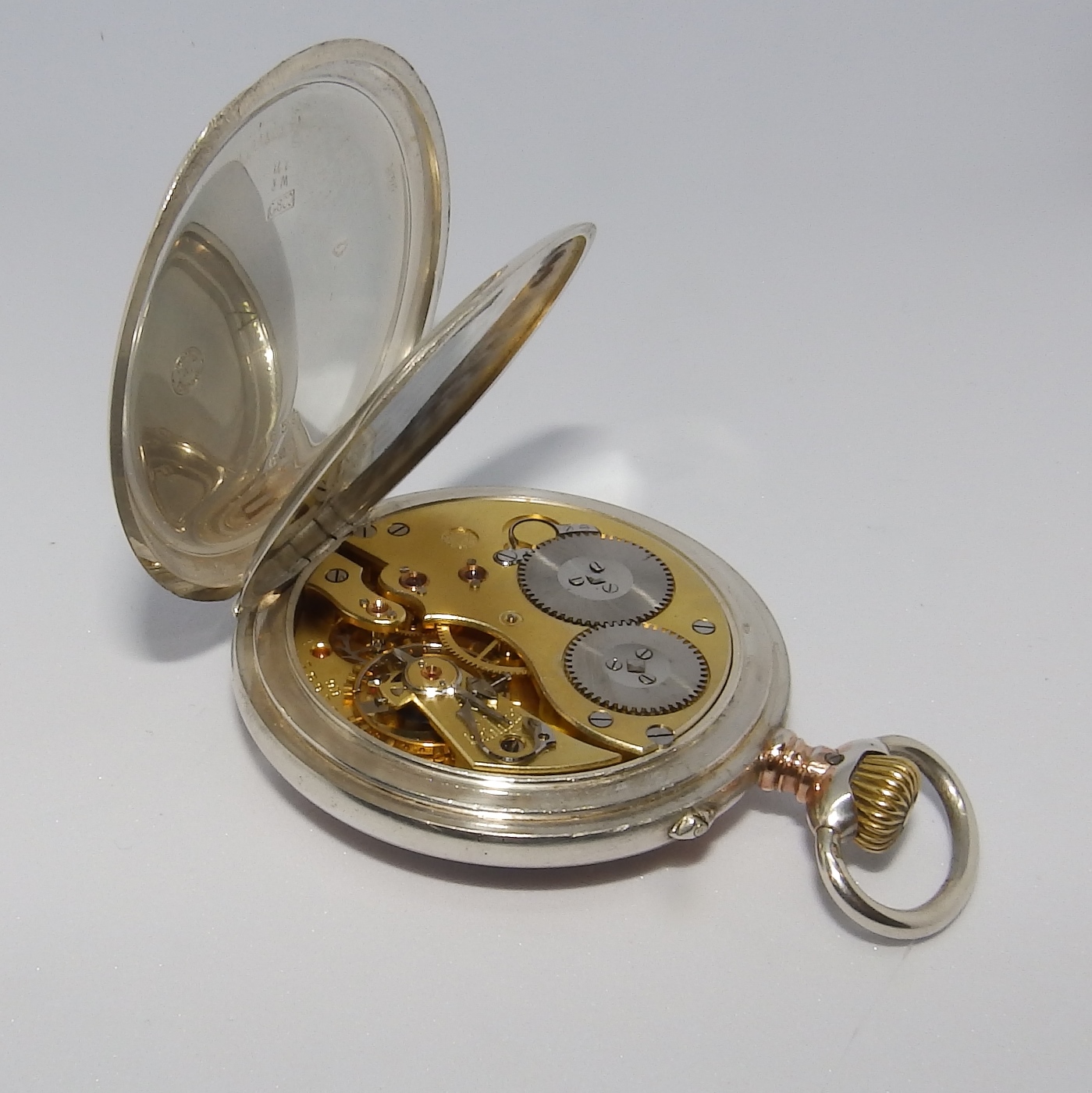 IWC (International Watch Company). Reloj de Bolsillo, Lepine y remontoir. Suiza, año 1917. IWC (International Watch Company). Reloj de Bolsillo, Lepine y remontoir. Suiza, año 1917.