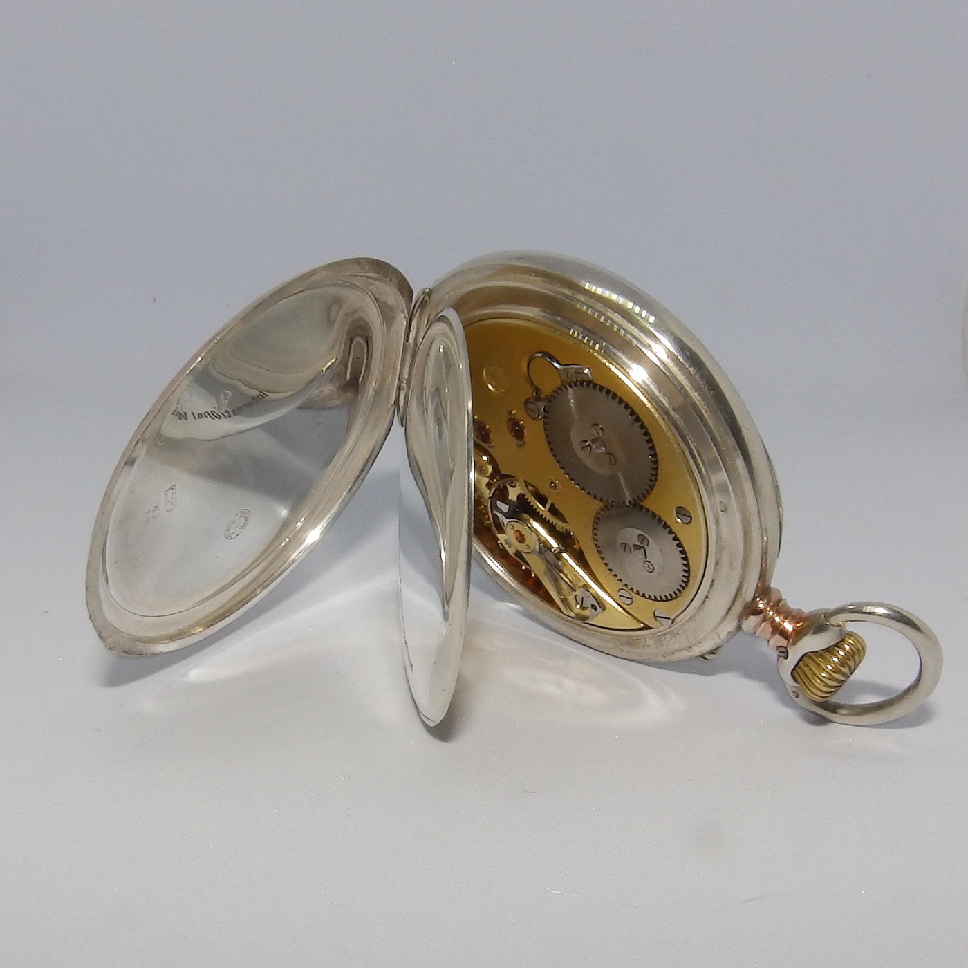 IWC (International Watch Company). Reloj de Bolsillo, Lepine y remontoir. Suiza, año 1917. IWC (International Watch Company). Reloj de Bolsillo, Lepine y remontoir. Suiza, año 1917.