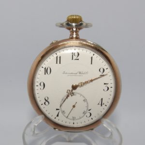 IWC (International Watch Company). Reloj de Bolsillo, Lepine y remontoir. Suiza, año 1917.