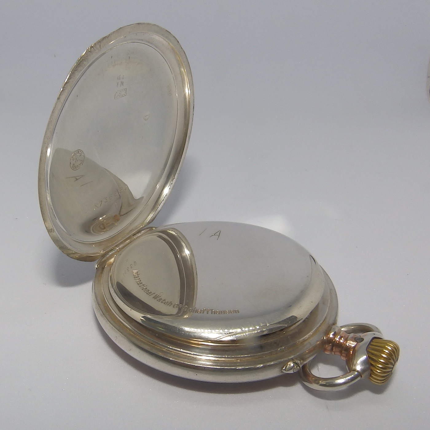 IWC (International Watch Company). Reloj de Bolsillo, Lepine y remontoir. Suiza, año 1917. IWC (International Watch Company). Reloj de Bolsillo, Lepine y remontoir. Suiza, año 1917.