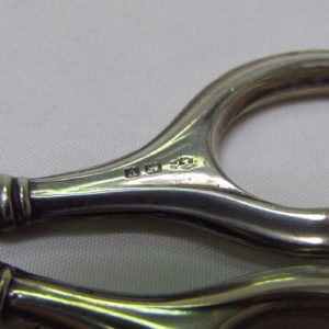 J&C. Estuche de manicura de cinco piezas en Plata Inglesa. Birmingham, 1920.