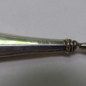 J&C. Estuche de manicura de cinco piezas en Plata Inglesa. Birmingham, 1920.