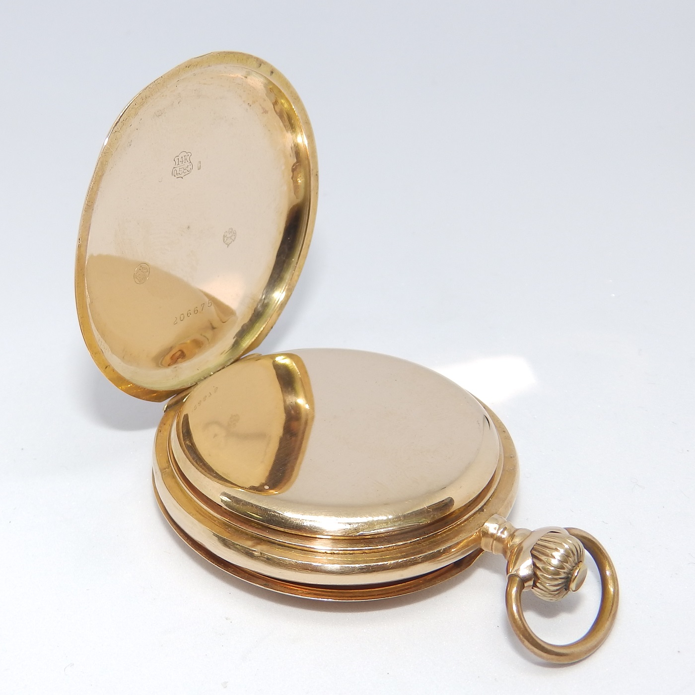 J. Roth & Cíe. (Solothurn, Suiza). Reloj de Bolsillo para caballero, saboneta y remontoir. Ca. 1890. J. Roth & Cíe. (Solothurn, Suiza). Reloj de Bolsillo para caballero, saboneta y remontoir. Ca. 1890.