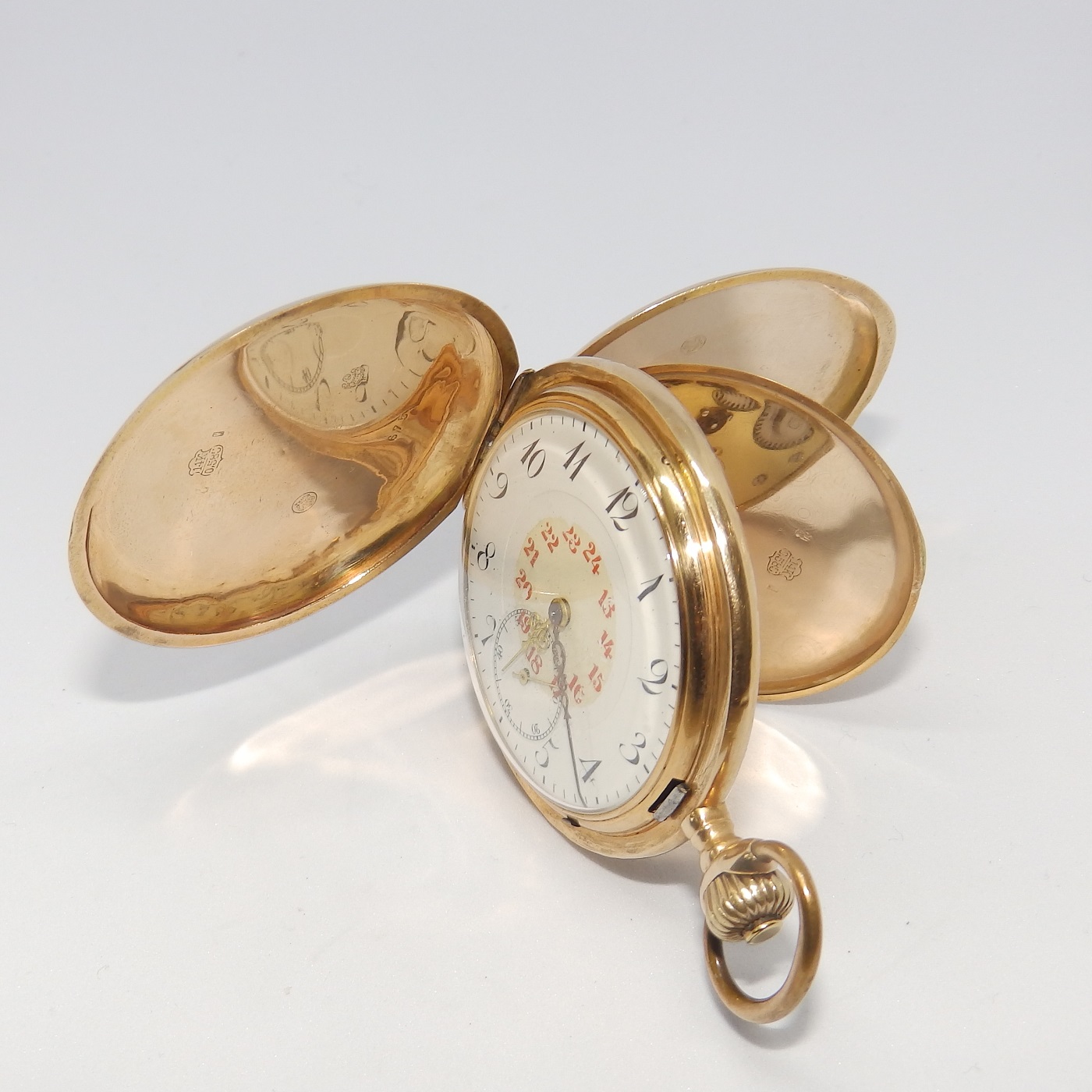 J. Roth & Cíe. (Solothurn, Suiza). Reloj de Bolsillo para caballero, saboneta y remontoir. Ca. 1890. J. Roth & Cíe. (Solothurn, Suiza). Reloj de Bolsillo para caballero, saboneta y remontoir. Ca. 1890.