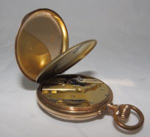 J.V.C. (Suiza). Reloj de Bolsillo para caballero, lepine y remontoir. Ca. 1890