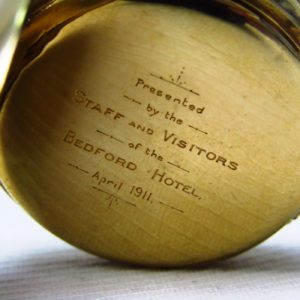J.W. BENSON. Reloj de colgar, lepine y remontoir. Londres, ca. 1900.