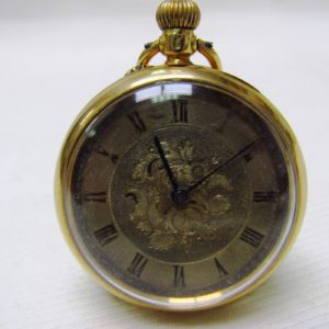 J.W. BENSON. Reloj de colgar, lepine y remontoir. Londres, ca. 1900.