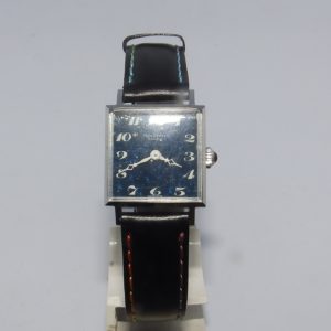Jean Perret. Reloj de pulsera para dama. Suiza, ca. 1925