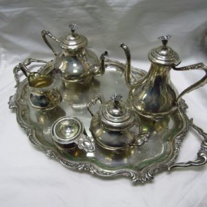Juego de Café y Té en plata de Ley. UCCI. España, siglo XX